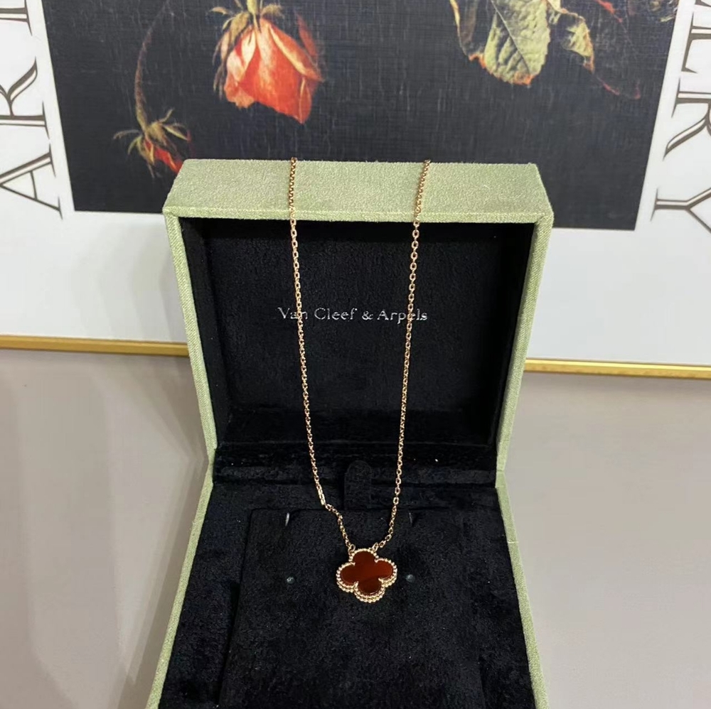 Van Cleef & Arpels necklace